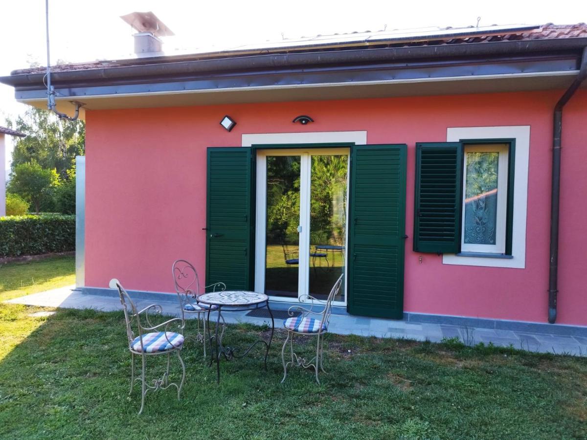 La Casina Villa Barga Buitenkant foto